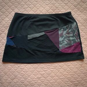 Myco Anna mini skirt made from recycle fabric black with burgundy gray large
